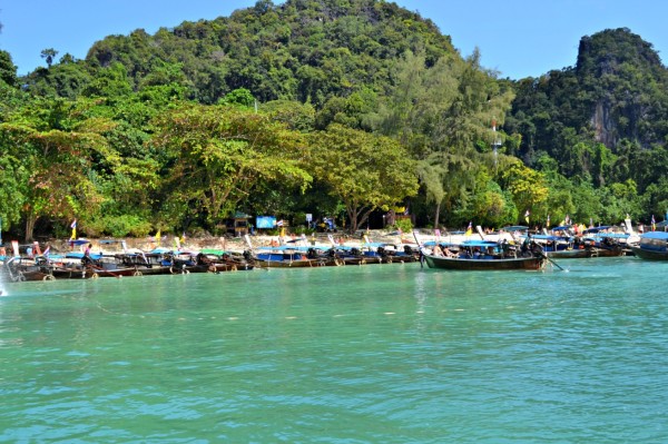 Koh Hong, Longtail boats