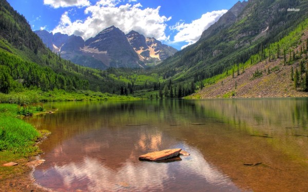 MAROON LAKE