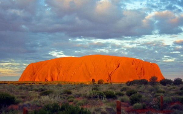 AYERS ROCK, ULURU