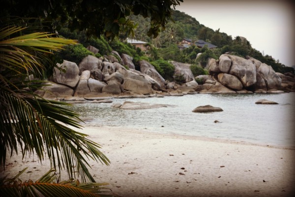 Beach at Promtsuk Buri Resort