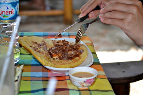 Sneakers pancake (yes, THE chocolate bar inside)