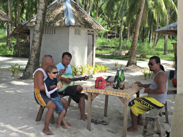 Friendly locals singing with Svit