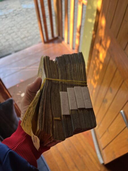 That's what a 1K € looks in Madagascar money MGA